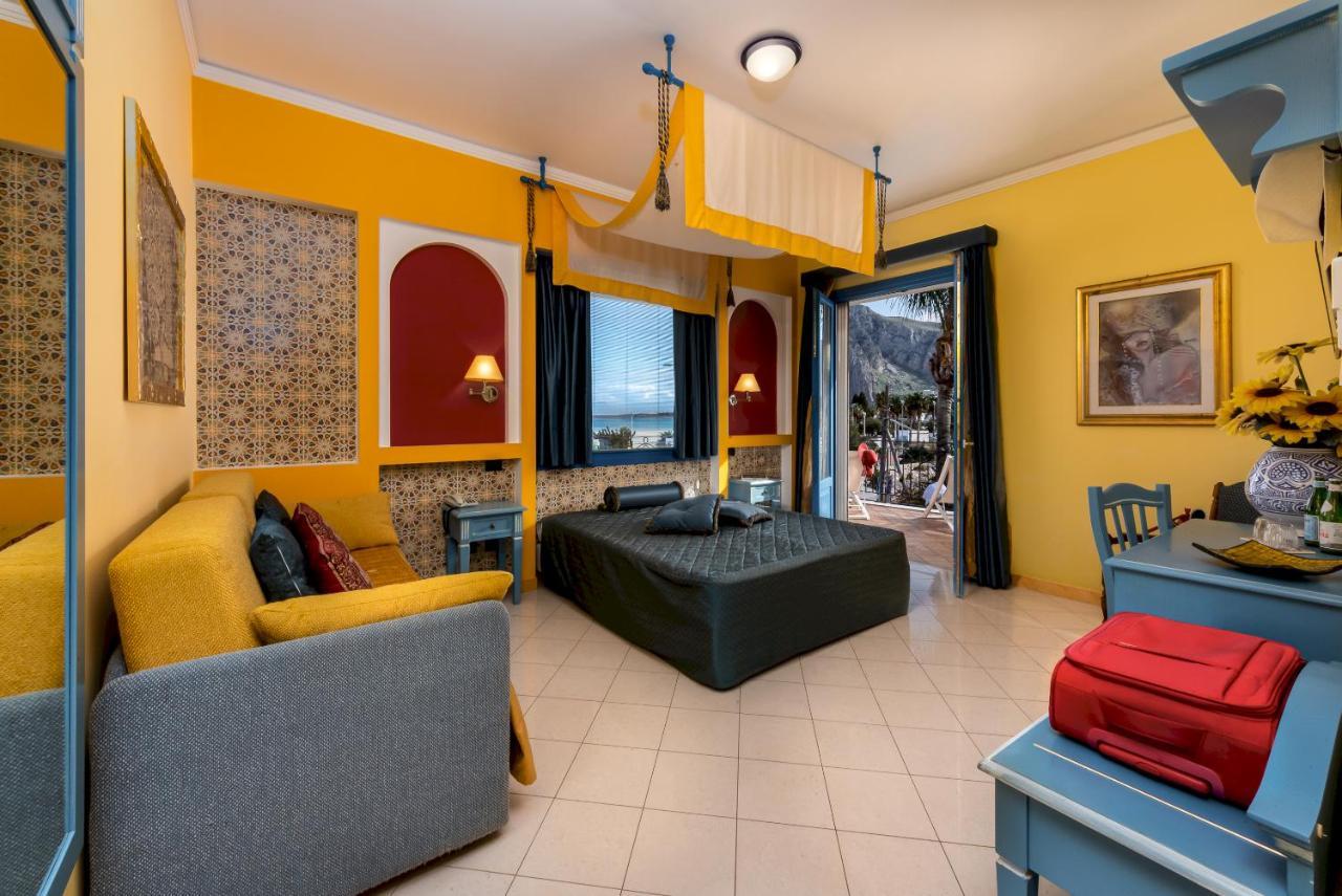 Hotel Ristorante Mediterraneo Faro San Vito Lo Capo Exteriör bild