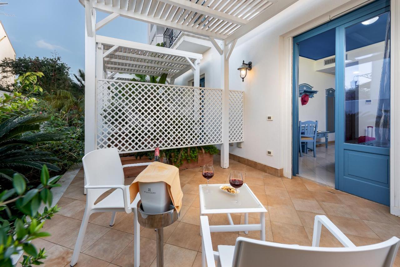 Hotel Ristorante Mediterraneo Faro San Vito Lo Capo Exteriör bild