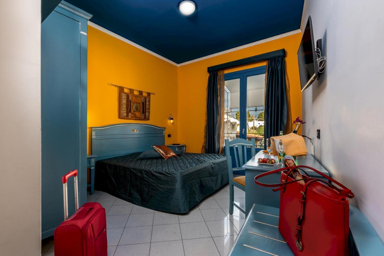 Hotel Ristorante Mediterraneo Faro San Vito Lo Capo Exteriör bild