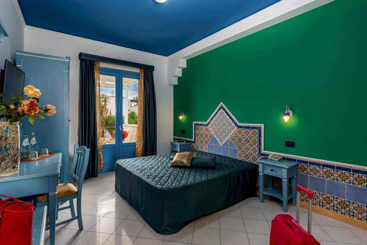 Hotel Ristorante Mediterraneo Faro San Vito Lo Capo Exteriör bild