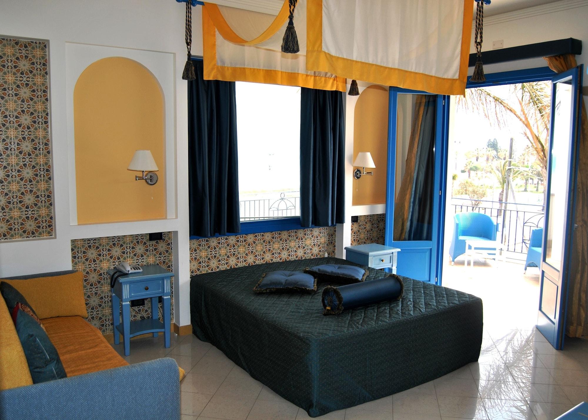 Hotel Ristorante Mediterraneo Faro San Vito Lo Capo Exteriör bild