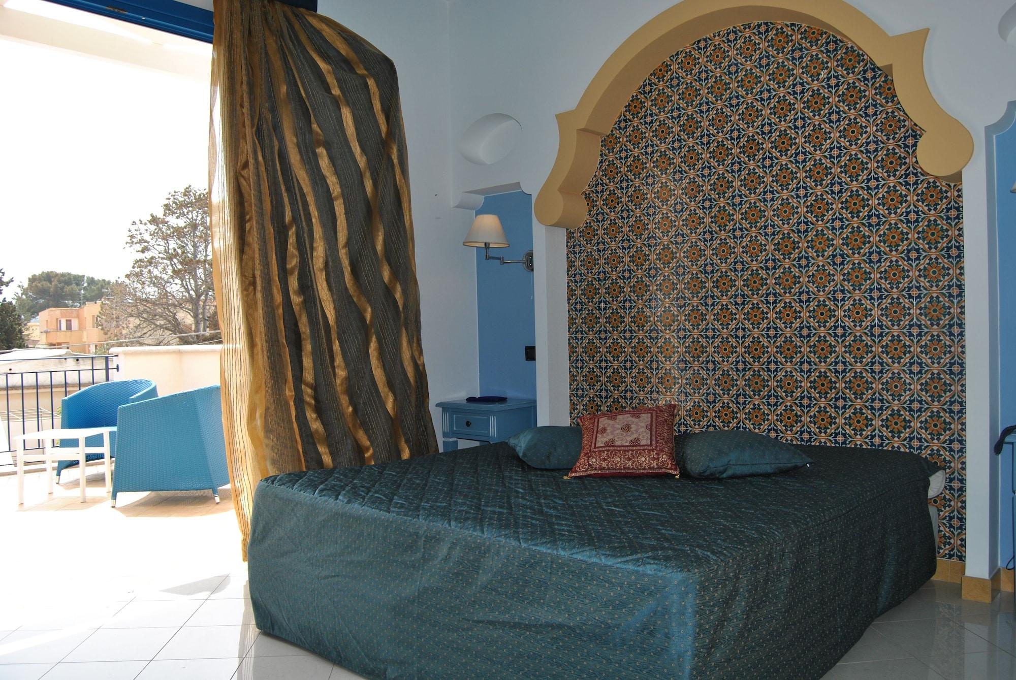 Hotel Ristorante Mediterraneo Faro San Vito Lo Capo Exteriör bild