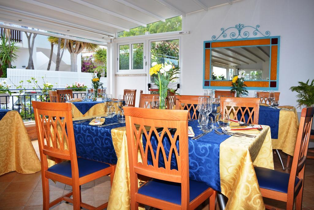 Hotel Ristorante Mediterraneo Faro San Vito Lo Capo Exteriör bild