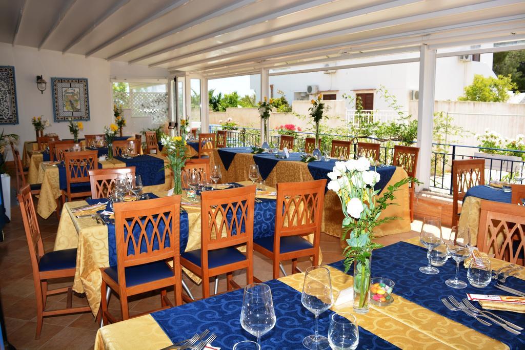 Hotel Ristorante Mediterraneo Faro San Vito Lo Capo Exteriör bild