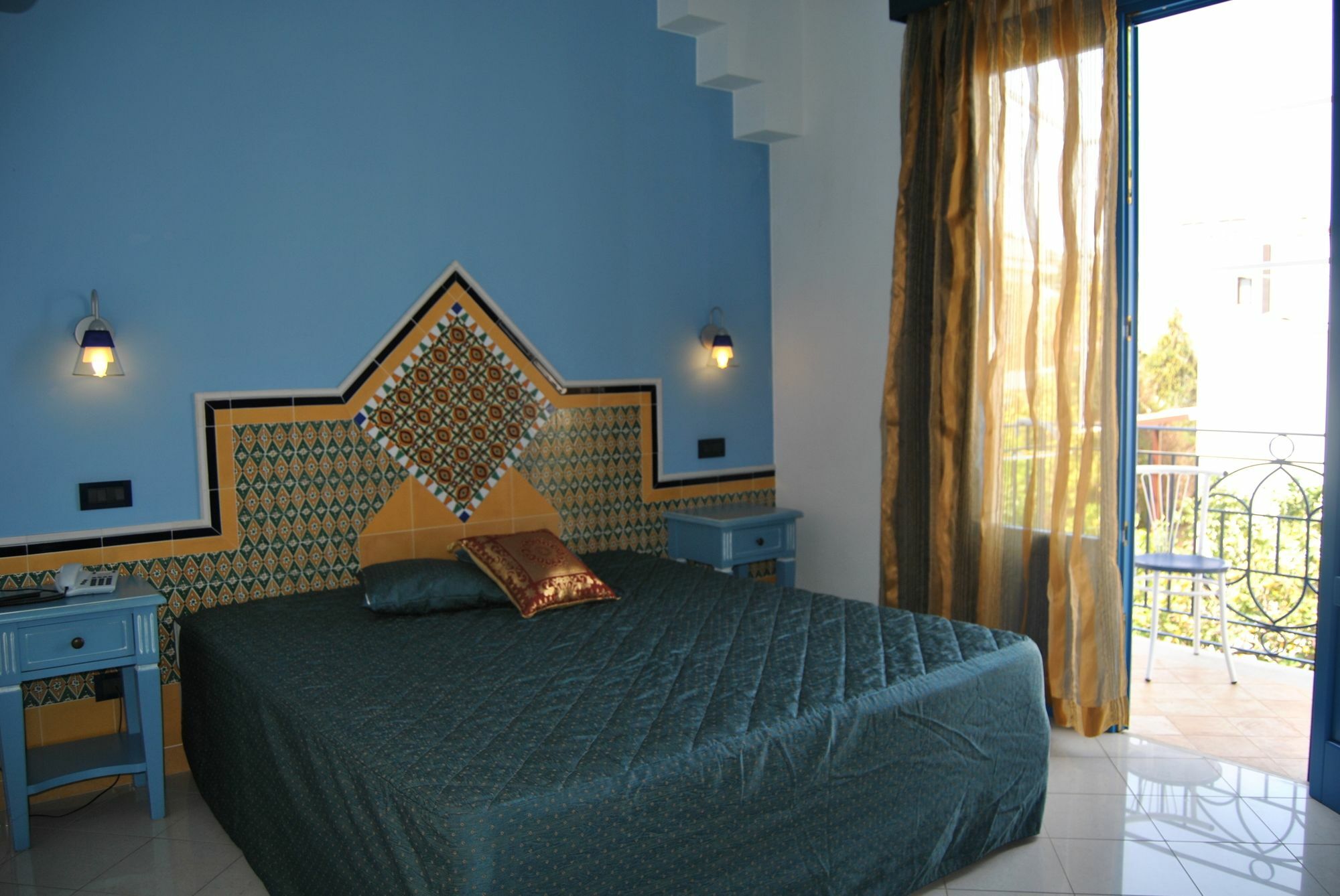 Hotel Ristorante Mediterraneo Faro San Vito Lo Capo Exteriör bild