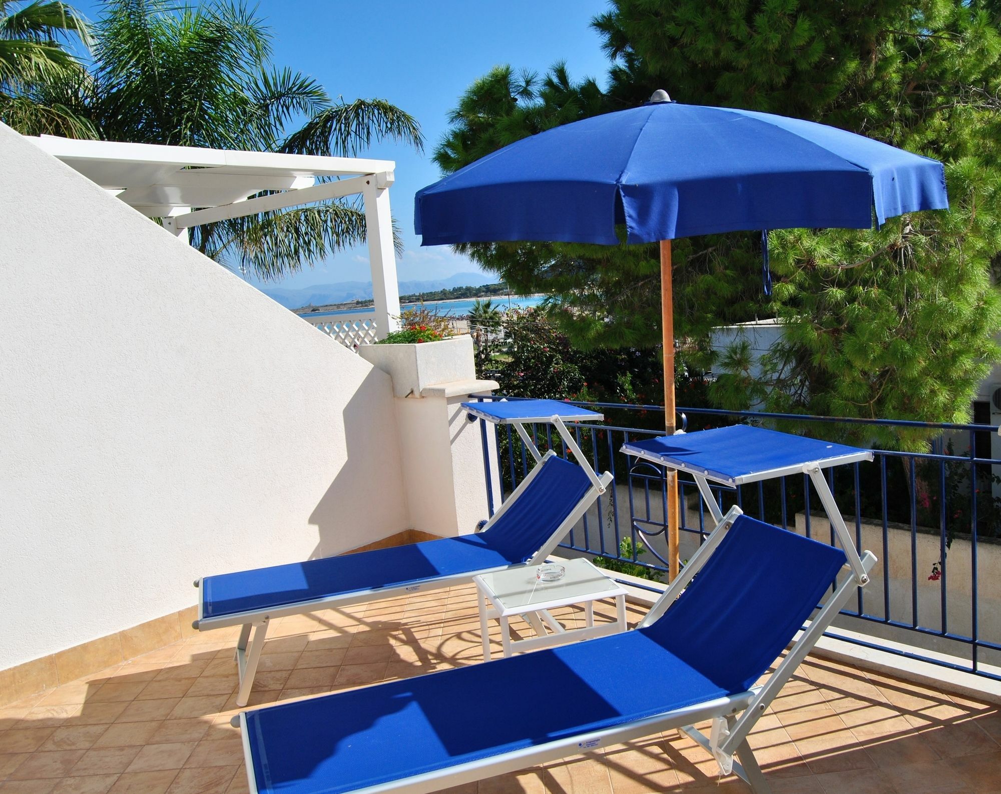Hotel Ristorante Mediterraneo Faro San Vito Lo Capo Exteriör bild